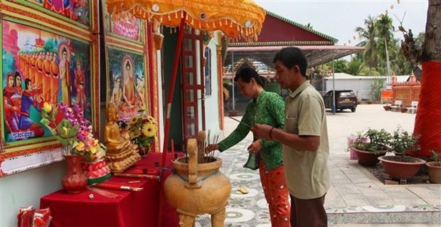 Bao chi Campuchia: Viet Nam quan tam phat trien vung dong bao Khmer hinh anh 1