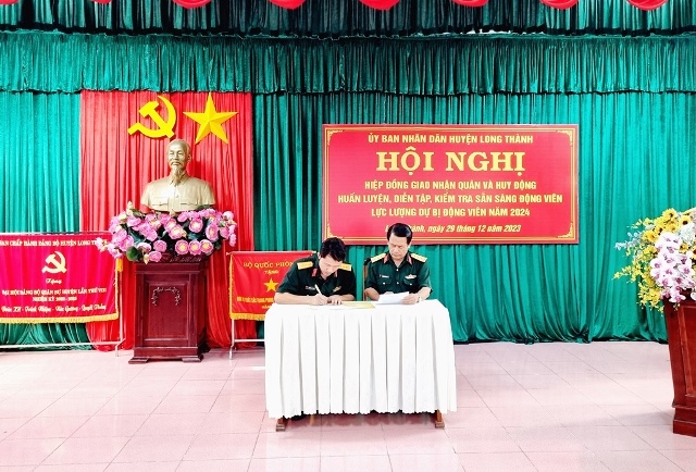 Description: D:\BAO DONG NAI\WEB HUYEN\994. LT- HIEP DONG GIAO NHAN QUAN 2024\20231229_163159.jpg