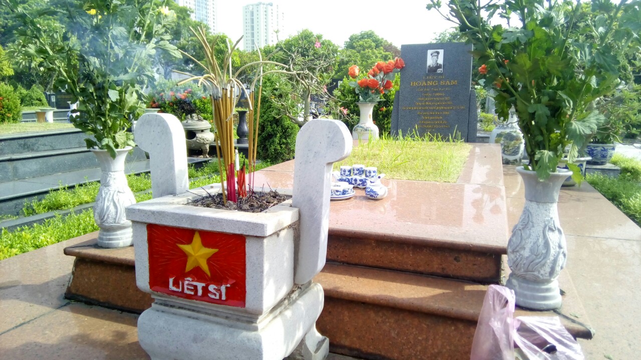 Thiếu tướng Hoàng Sâm - đội trưởng đầu tiên
