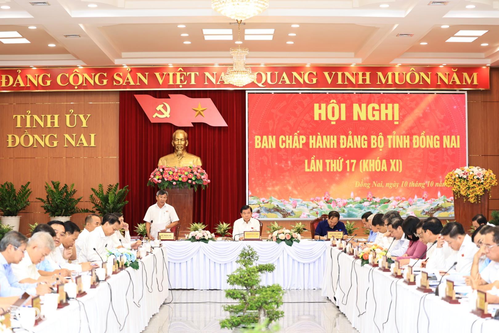 Phó bí thư Thường trực Tỉnh ủy Hồ Thanh Sơn điều hành hội nghị. Ảnh: Công Nghĩa