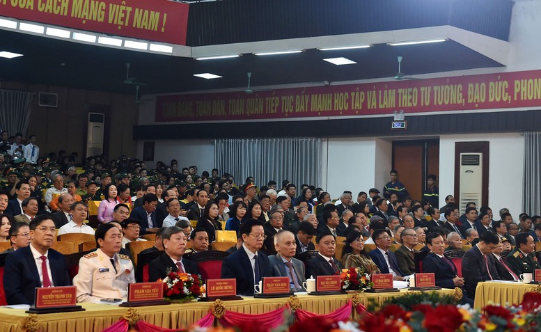 Tổ chức trọng thể Lễ kỷ niệm 50 năm Ngày giải phóng Huế- Ảnh 1.