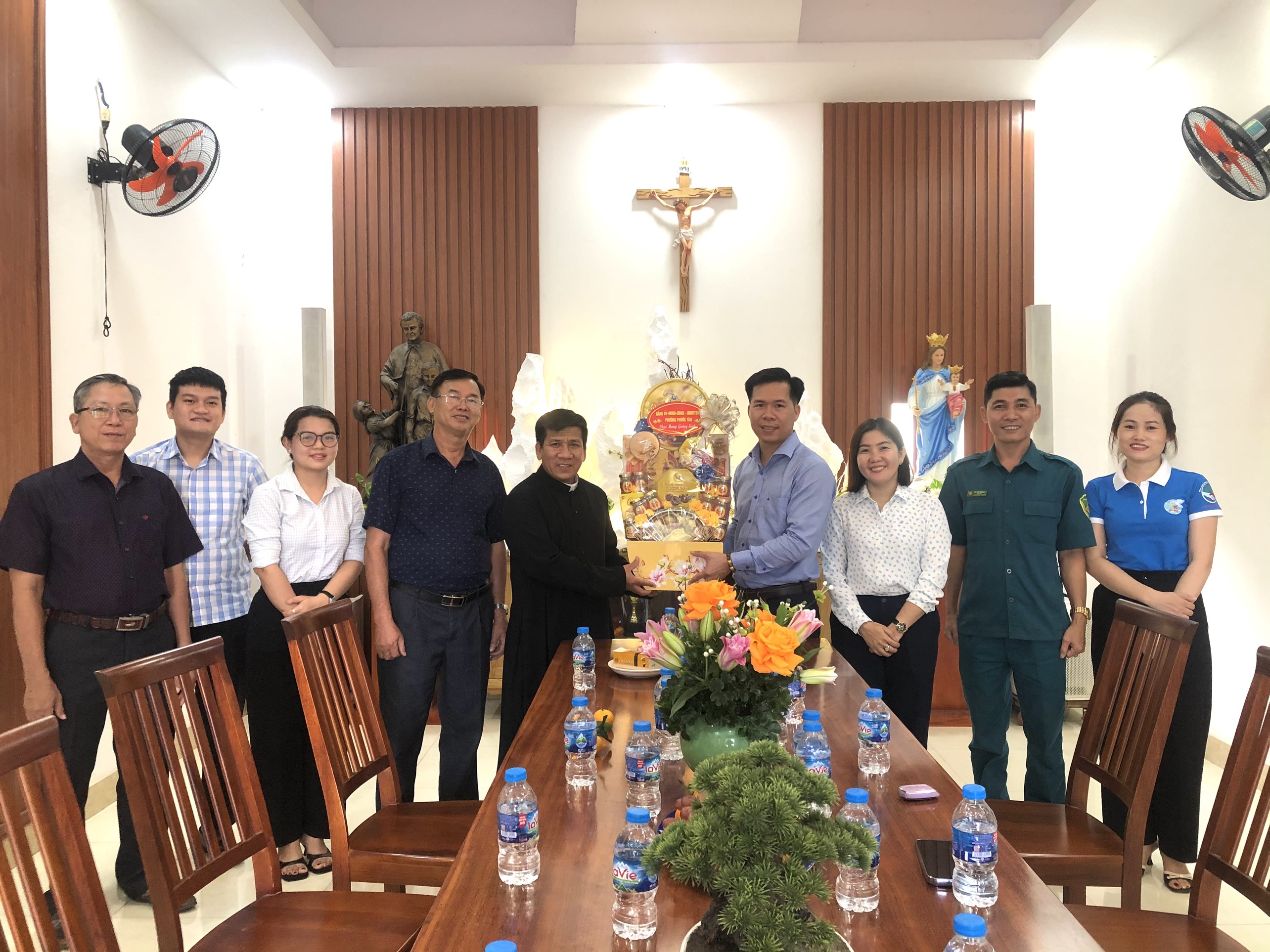 Description: C:\Users\NGOC DUY\Desktop\tham ton giao.jpg
