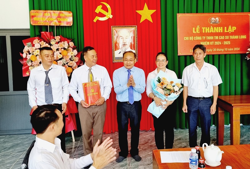 Description: D:\BAO DONG NAI\WEB HUYEN\New folder (2)\13297-3.jpg