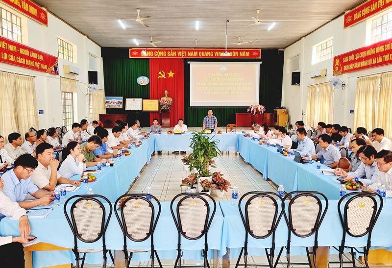 Description: D:\BAO DONG NAI\WEB HUYEN\New folder\13484-1.jpg