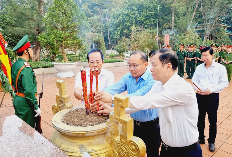 Description: D:\BAO DONG NAI\WEB HUYEN\New folder (6)\13773-2.jpg