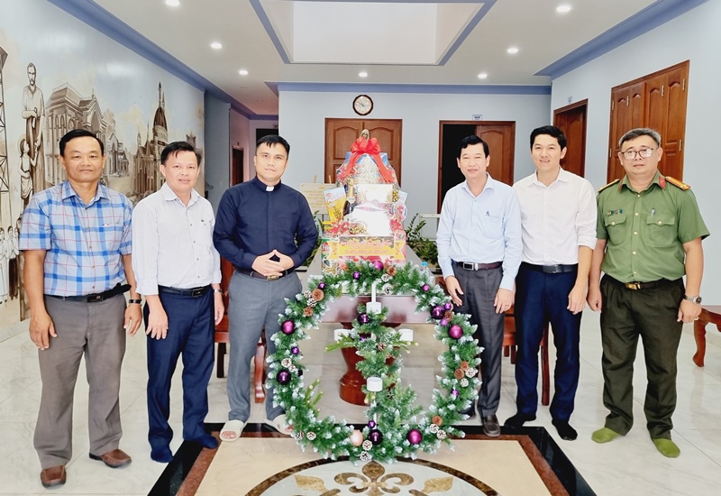 Description: D:\BAO DONG NAI\WEB HUYEN\New folder (2)\13728-3.jpg