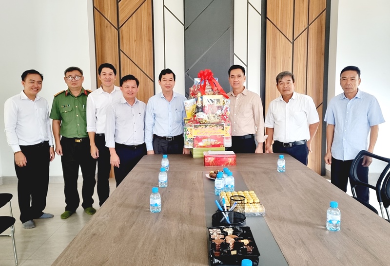 Description: D:\BAO DONG NAI\WEB HUYEN\New folder (2)\13728-4.jpg