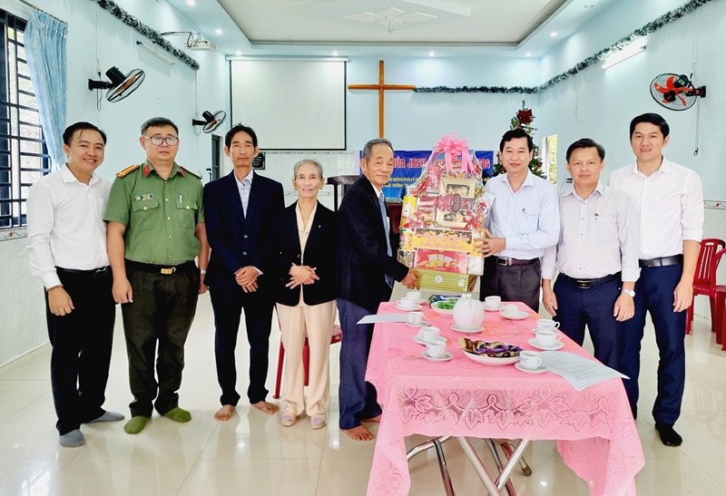 Description: D:\BAO DONG NAI\WEB HUYEN\New folder (2)\13728-1.jpg