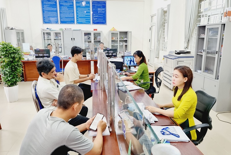 Description: D:\BAO DONG NAI\WEB HUYEN\New folder (2)\12762-2.jpg