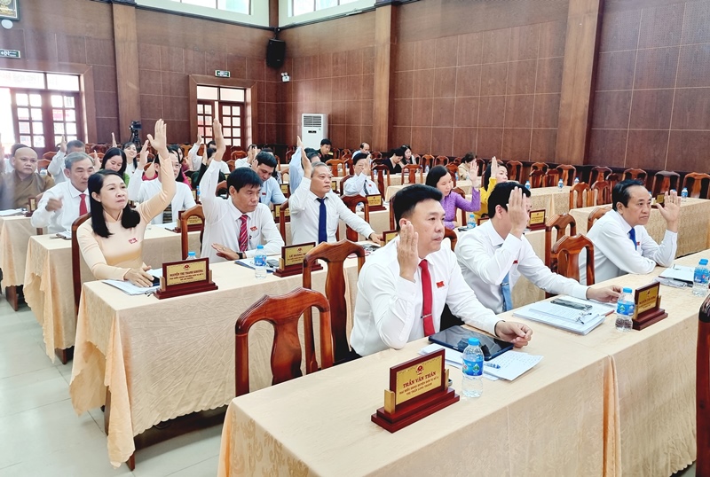 Description: D:\BAO DONG NAI\WEB HUYEN\THANG 10\New folder (3)\13059-2.jpg