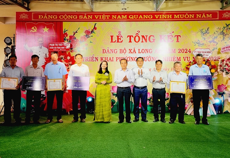 Description: D:\BAO DONG NAI\WEB HUYEN\New folder (6)\13920-4.jpg