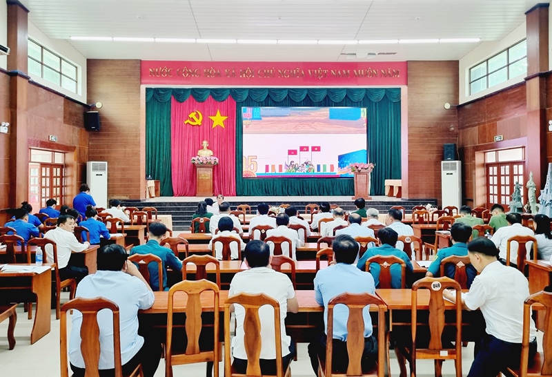 Description: D:\BAO DONG NAI\WEB HUYEN\New folder\14011-1.jpg