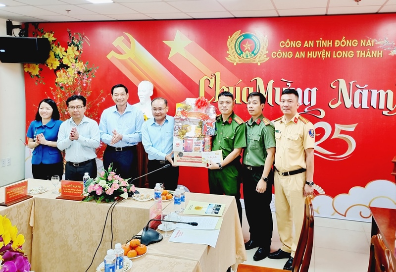 Description: D:\BAO DONG NAI\WEB HUYEN\New folder\14104-4.jpg