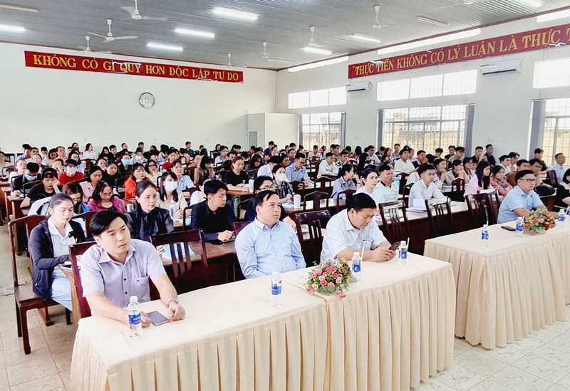 Description: D:\BAO DONG NAI\WEB HUYEN\New folder (2)\14223-3.jpg