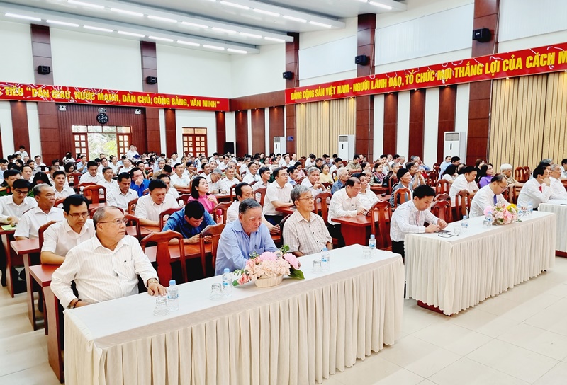 Description: D:\BAO DONG NAI\WEB HUYEN\New folder\14110-5.jpg