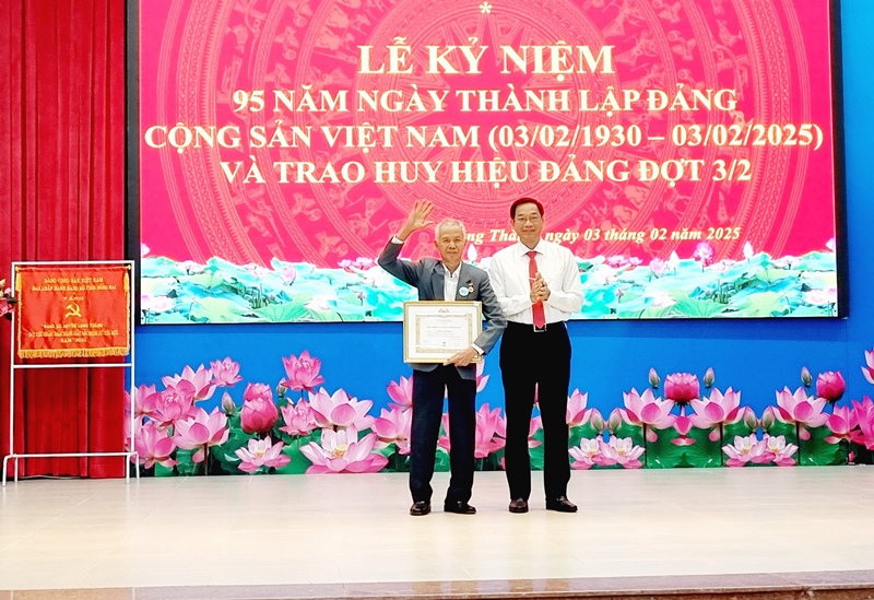 Description: D:\BAO DONG NAI\WEB HUYEN\New folder (3)\14111-1.jpg