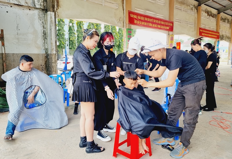 Description: D:\BAO DONG NAI\WEB HUYEN\New folder (6)\14419-8.jpg