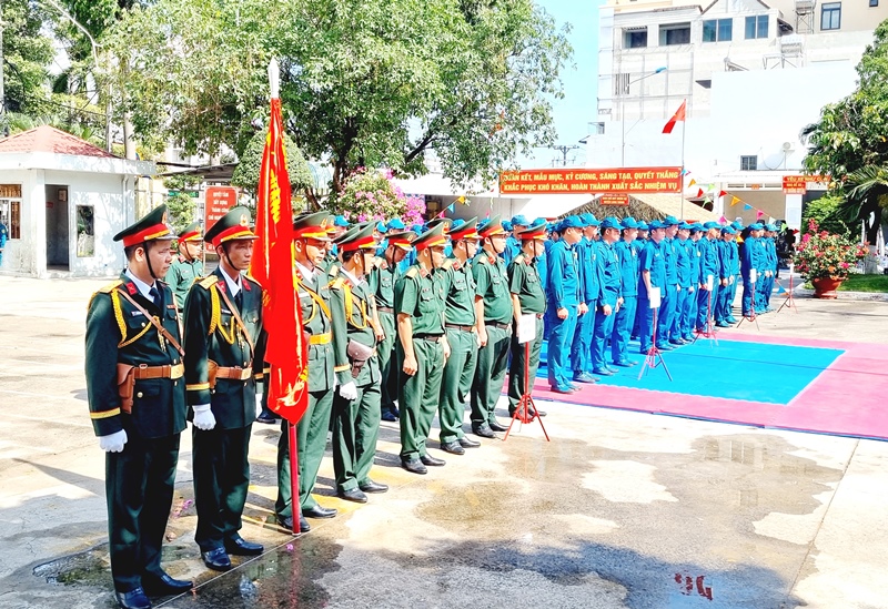 Description: D:\BAO DONG NAI\WEB HUYEN\New folder (3)\14299-2.jpg