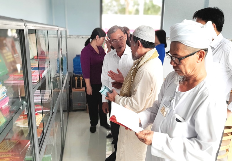 Description: D:\BAO DONG NAI\WEB HUYEN\New folder (13)\cham-3.jpg