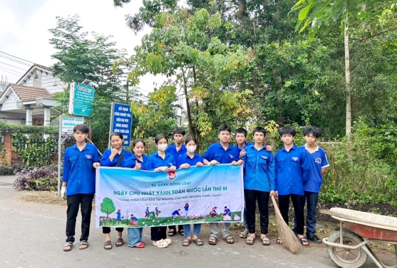 Description: D:\BAO DONG NAI\WEB HUYEN\TO CHUC DOAN THE\New folder (21)\4.jpg