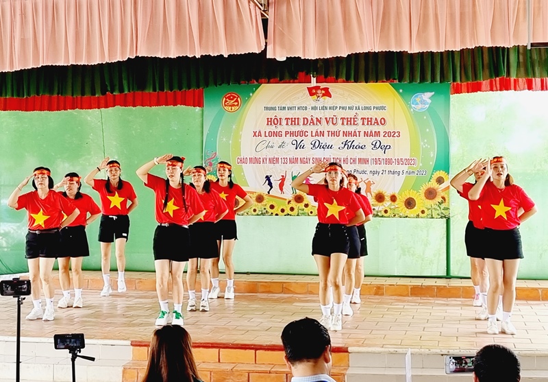 Description: D:\BAO DONG NAI\WEB HUYEN\TO CHUC DAN VAN\New folder (26)\tp 4.jpg