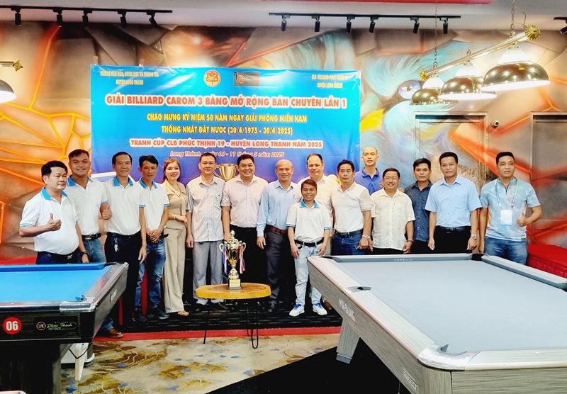 Description: D:\BAO DONG NAI\WEB HUYEN\50 nam van honghe tghuat\14911-5.jpg