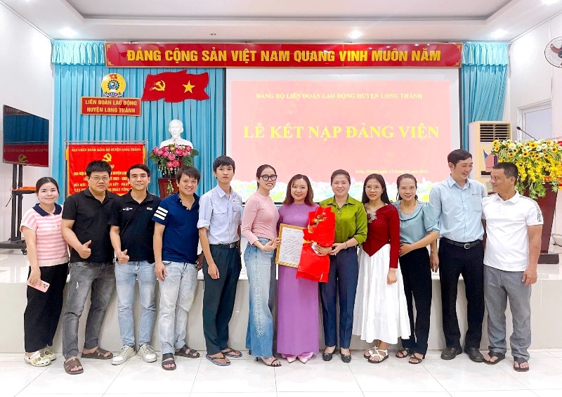Description: D:\BAO DONG NAI\WEB HUYEN\TO CHUC\New folder (33)\DV -02.jpg