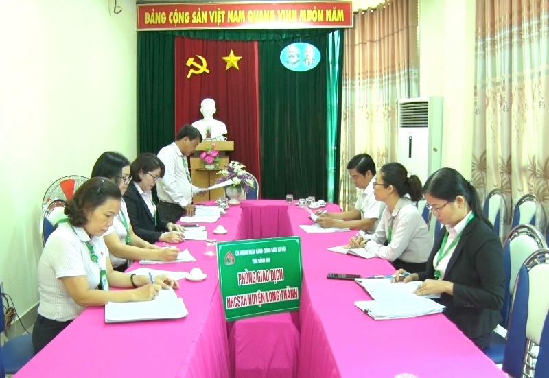 Description: D:\BAO DONG NAI\WEB HUYEN\kinh te-ngan hang\14905-2.jpg