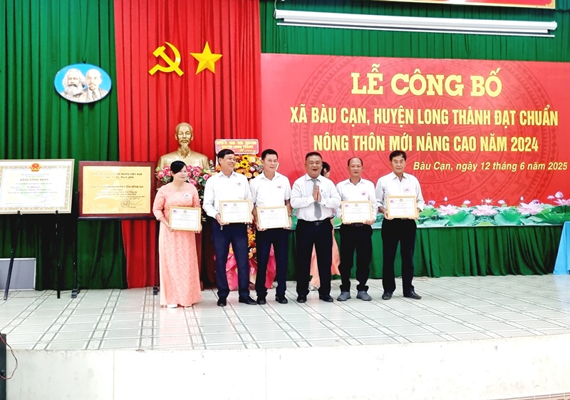 Description: D:\BAO DONG NAI\WEB HUYEN\New folder (2)\14950-8.jpg