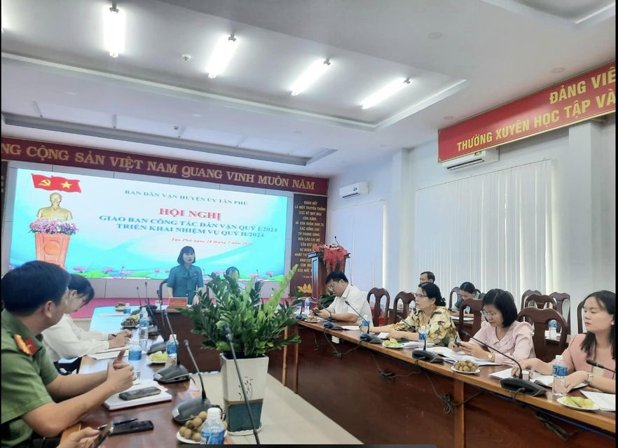 Đồng chí Trương Thị Ngọc Giàu -Ủy viên Ban Thường vụ, Trưởng ban Dân vận Huyện ủy 