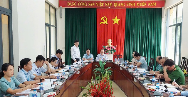 Description: C:\Users\Admin\Desktop\Phó chủ tịch UBND huyện Thống Nhất Trần Đức Hòa phát biểu tại buổi kiểm tra.jpg