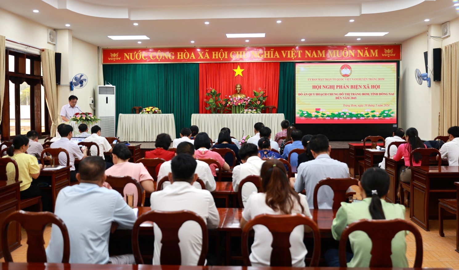 Description: D:\DANG TIN TREN TRANG FACE\2024\Phản biên\z5493393263444_7d570efa2513660d7aef9e2acca24f77.jpg