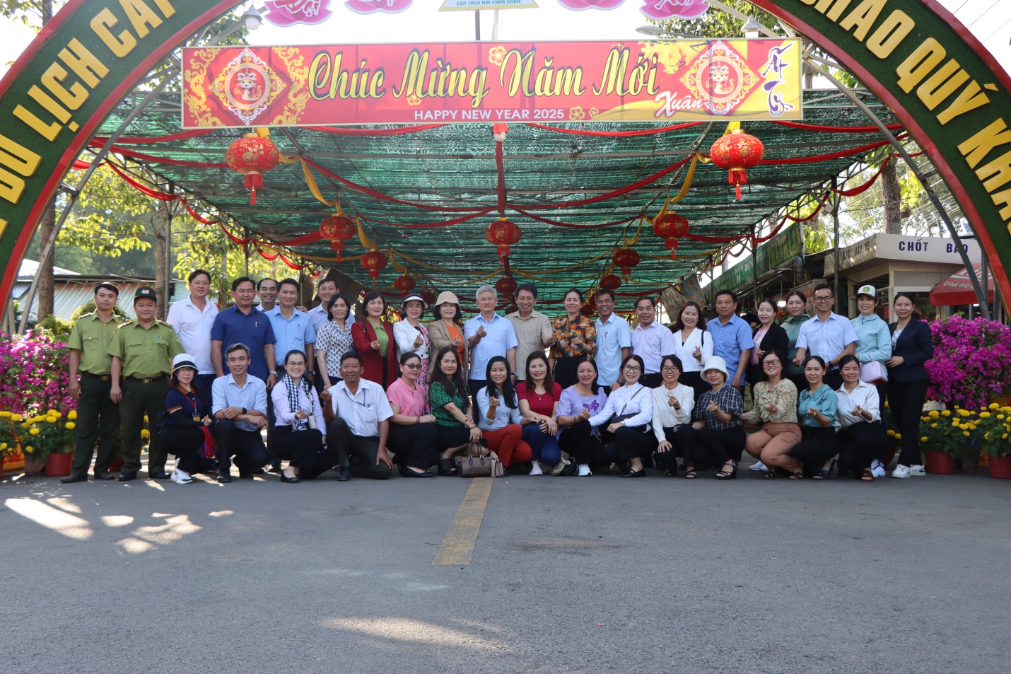 Description: E:\HINH HINH HINH\nam 2025\lanh dao huyen kiem tra nui chua chan\IMG_6442.JPG